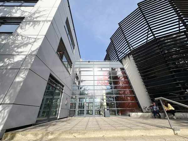 Bureaux 1549 m²
