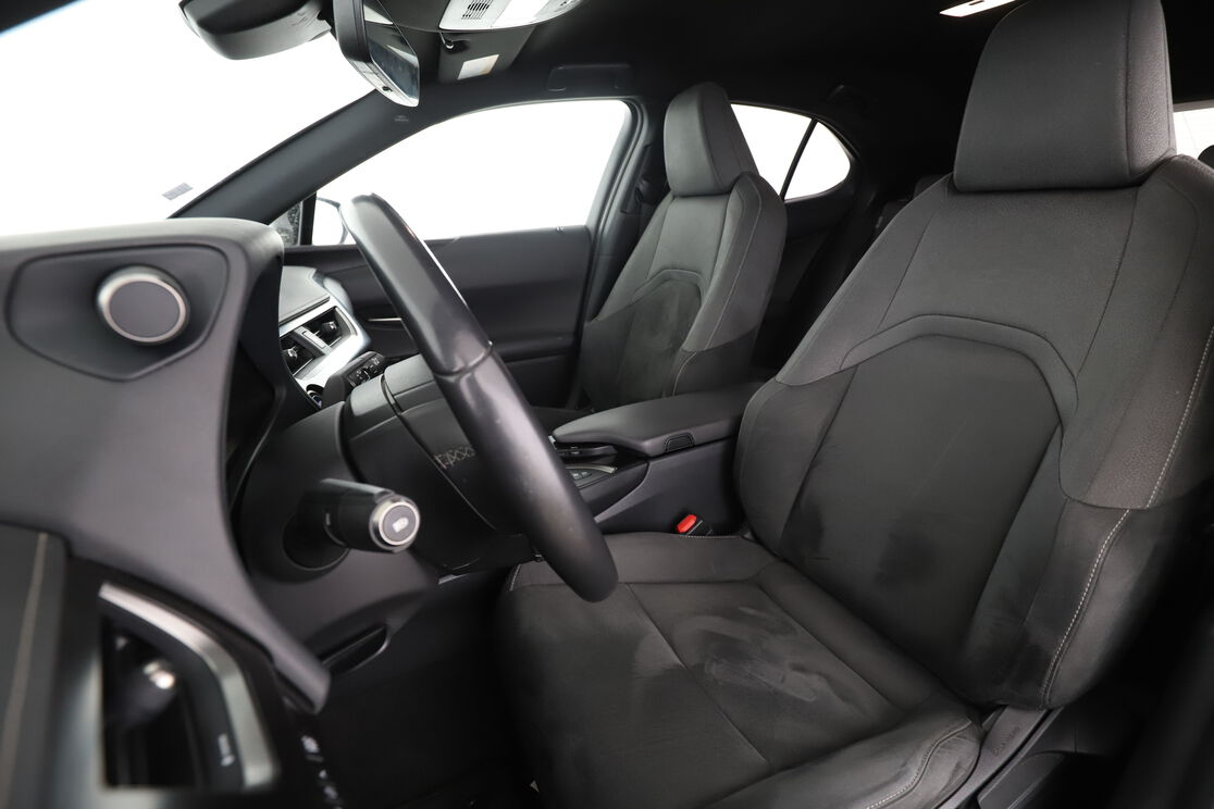 Lexus UX-Serie 250h Pack Confort Business 2WD — photo 9