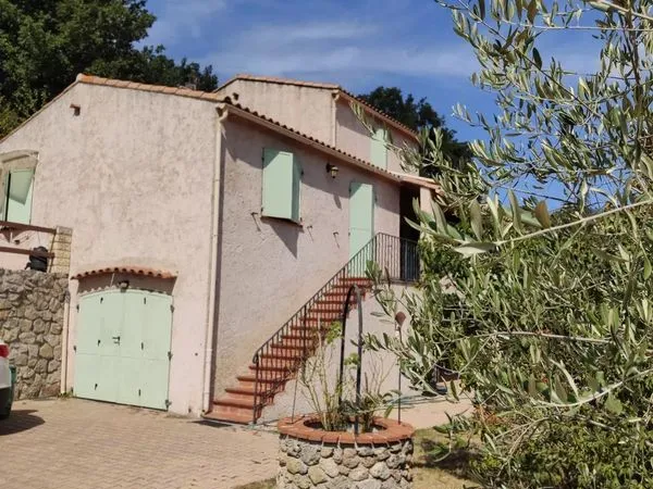 Villa 5 pièces 100 m²