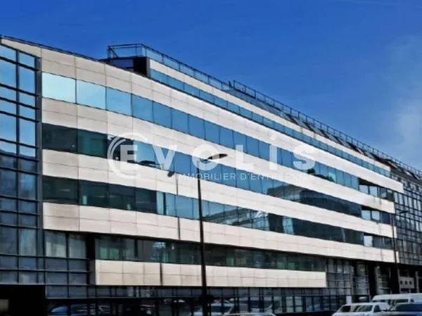 Bureaux 2052 m²