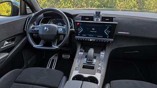 DS DS7 Crossback 1.6 THP 225  Hybride e-EAT8 - Performance Line + – 2021 – 47496 km – Hybride rechargeable – Boîte Automatique — photo 36