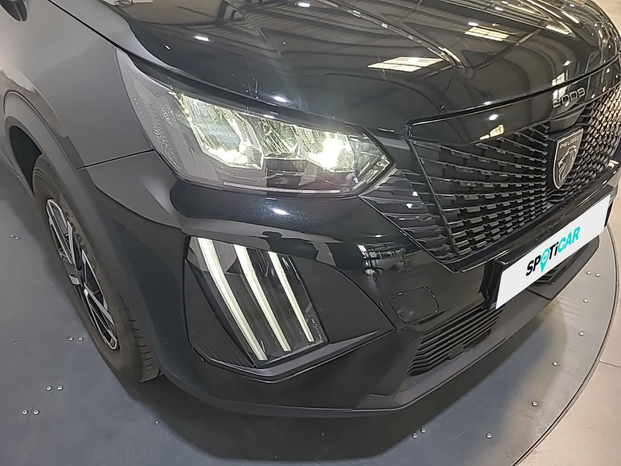 Peugeot 2008 hybrid 136 e-dcs6 style — photo 25