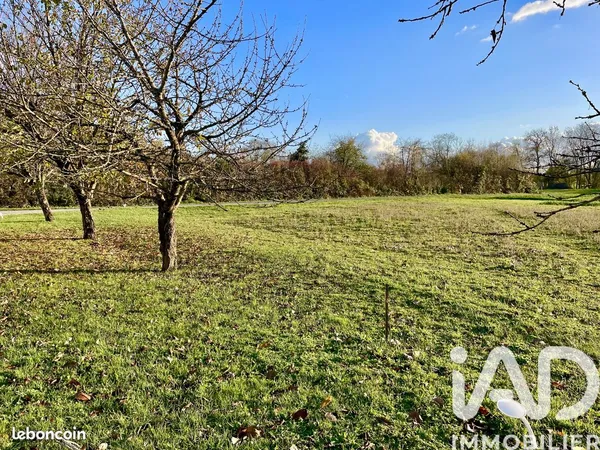 Terrain 800 m² Saint-Ciers-Champagne
