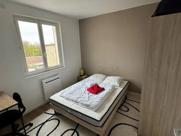 Chambre de 10,38 m2 à louer