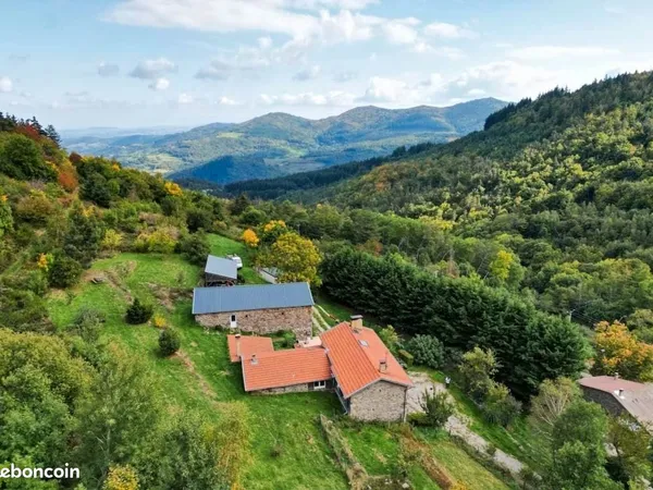 Domaine de caractère au coeur de l'ardèche verte