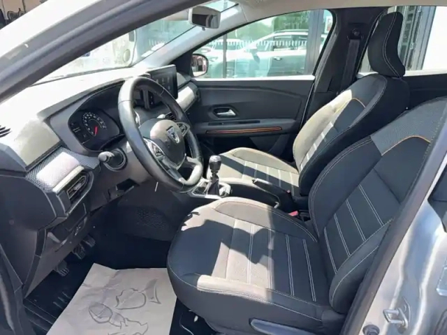 Dacia Sandero tce 90 - 22 — photo 10
