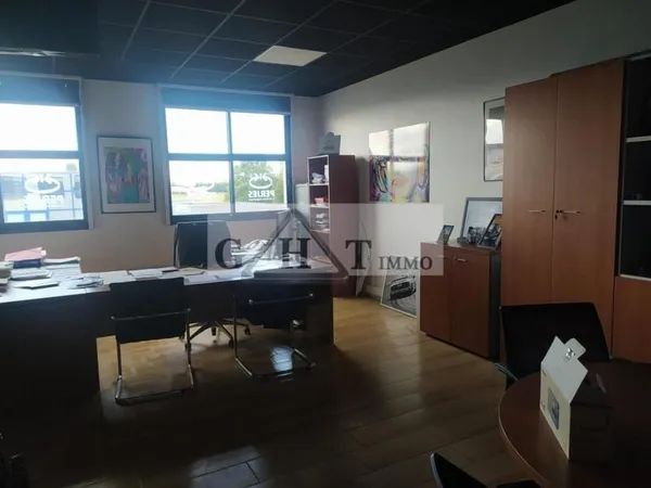 660 M² entrepot bureaux à vendre à croissy beaubourg