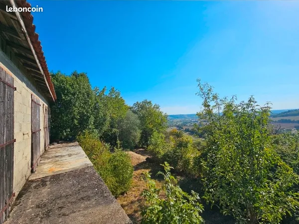 Maison à renover avec vue imprenable sur le Quercy