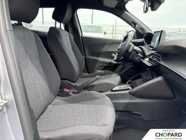 Peugeot 2008 hybrid 110 e-dcs6 — photo 13