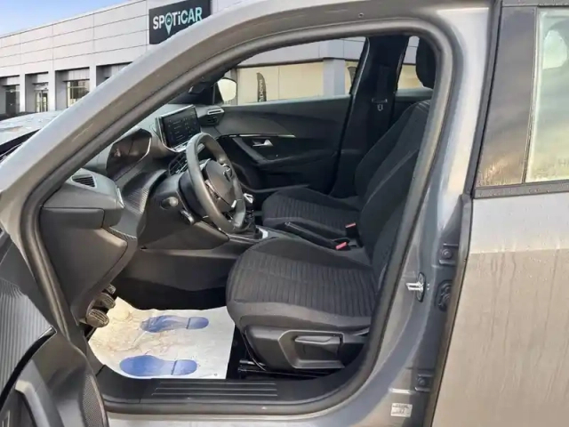 Peugeot 2008 puretech 100 s&amp;s bvm6 — photo 10