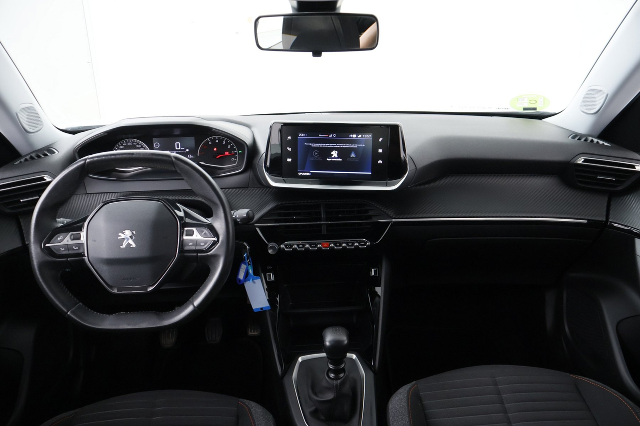 Peugeot 2008 — photo 11