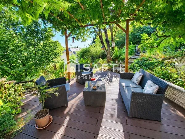 Maison 8 pièces 192 m²
