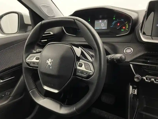 Peugeot 2008 moteur électrique 136 ch — photo 62