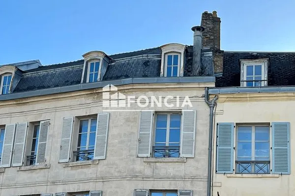 Local 237 m²