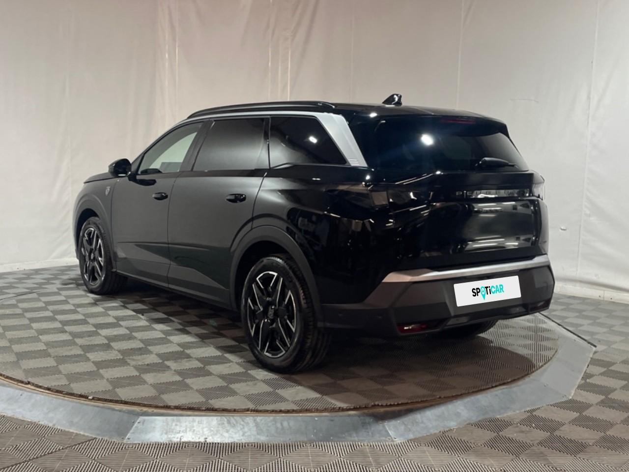 Peugeot 5008 hybrid 145 e-dcs6 gt — photo 3