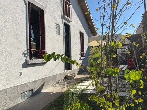 Maison 3 chambres 2 jardins à La Glacière