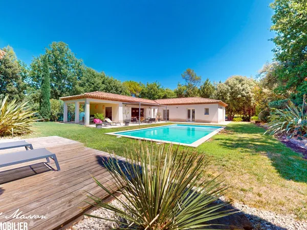 Villa contemporaine - L'art de vivre en Provence
