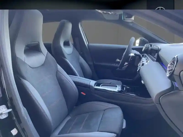 Mercedes Classe A 200 d amg line — photo 12