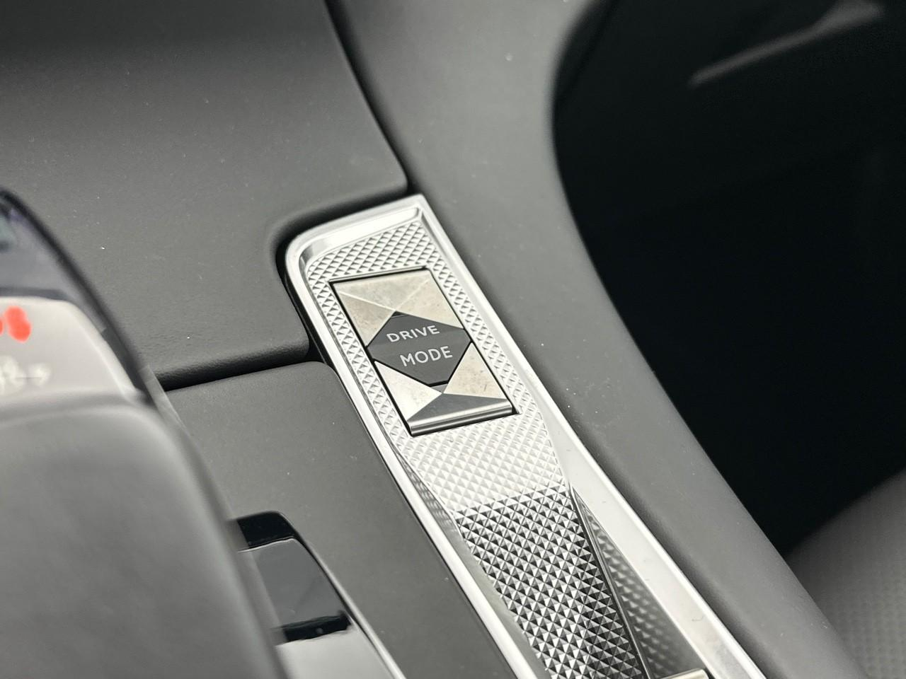 Ds Ds 7 crossback hybride rechargeable e-tense 225 eat8 opera — photo 30