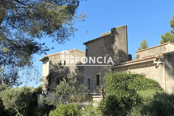 Maison 6 pièces 228 m²