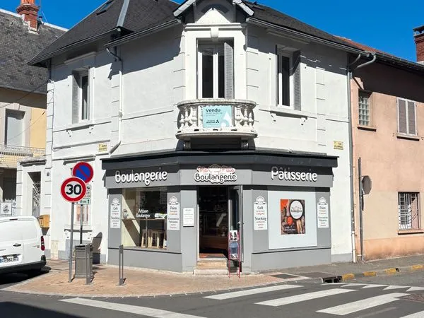 Murs commerciaux loués - Boulangerie - Emplacement d'angle - Rendement ~8 % - Tarbes