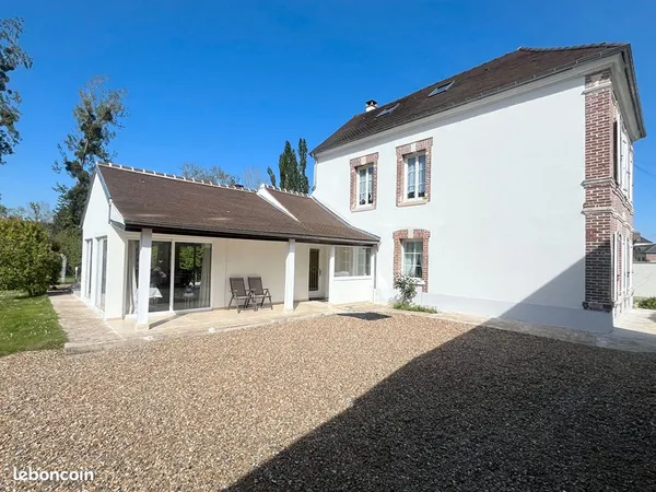 Maison 9 pièces 175 m²