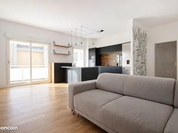 Ppartement T2 de 56,74 m² rénové - Centre-ville d'Arras - Proche gare TGV