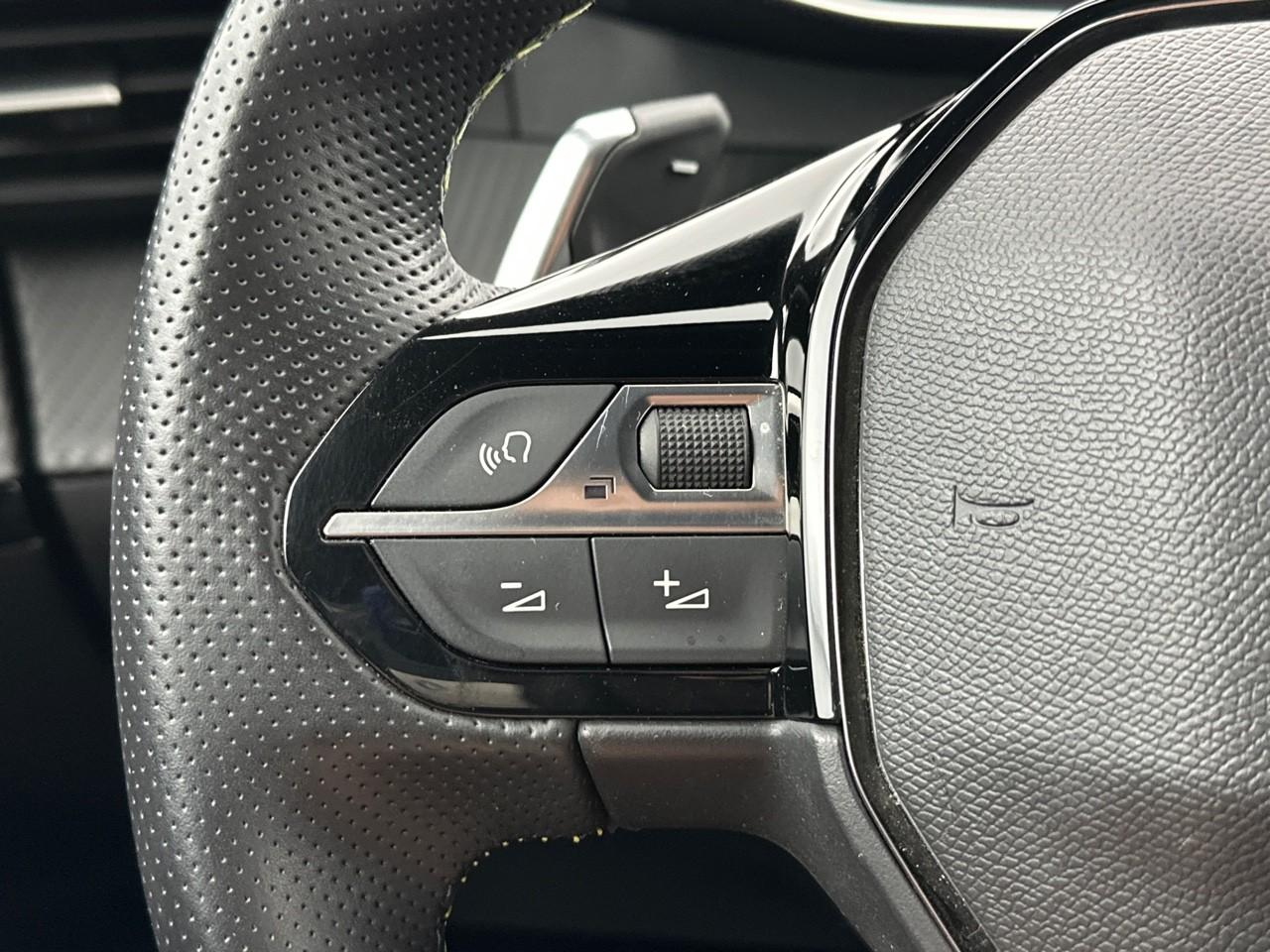 Peugeot 2008 puretech 130 s&s eat8 gt — photo 20