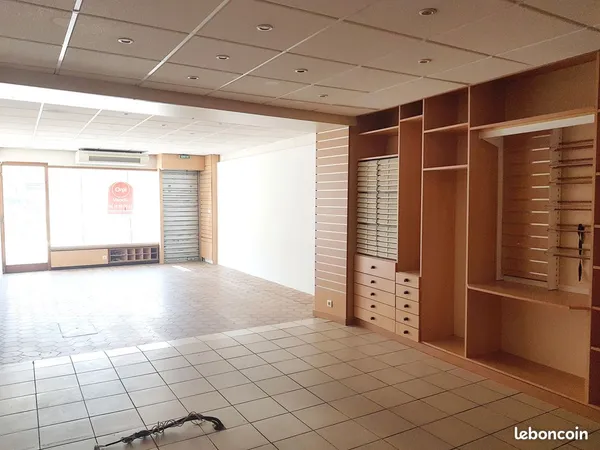 Local commercial à louer, Pontaumur