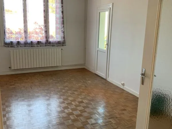 Appartement F3 66m2 calme