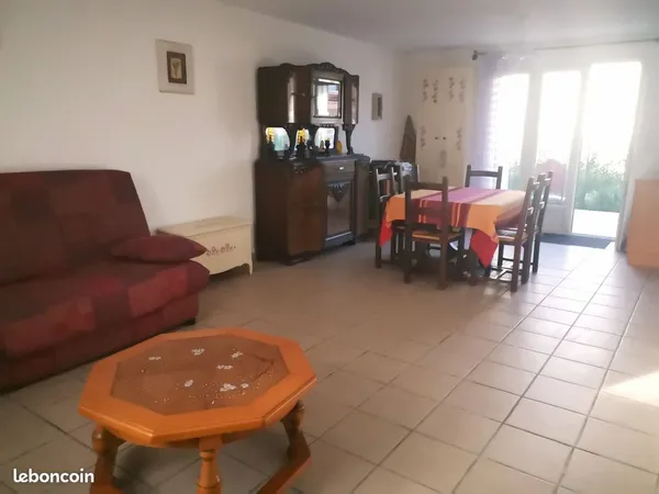 Appartement 3 pièces 215 000