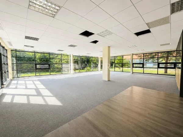 BUREAUX à LOUER