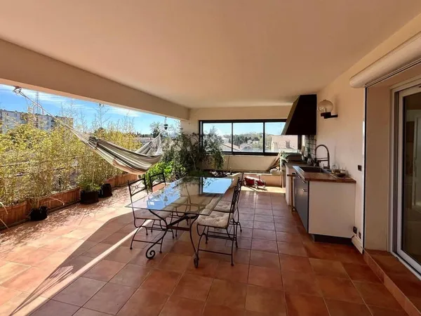 Appartement 3 pièces 110 m²