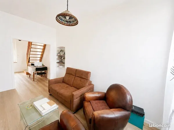 Rueil Malmaison Buzenval Duplex 63,75 surface Carrez au sol 80m