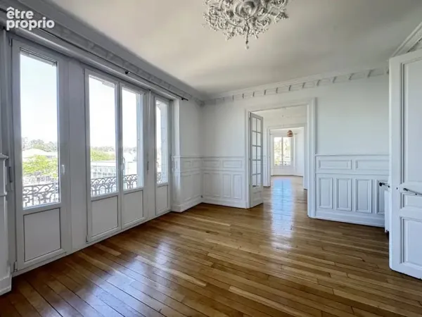 BELFORT - Vieille ville - MAGNIFIQUE HAUSSMANNIEN en parfait état. (VB3788)