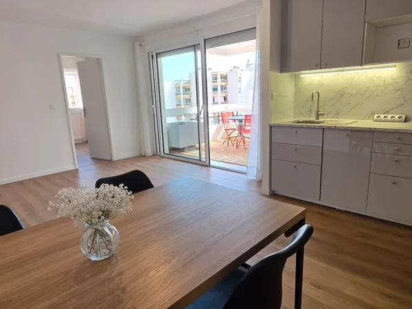 Magnifique T3 Meublé 57 m² Refait à Neuf