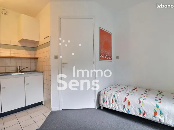 Studio 1 pièce 17 m²