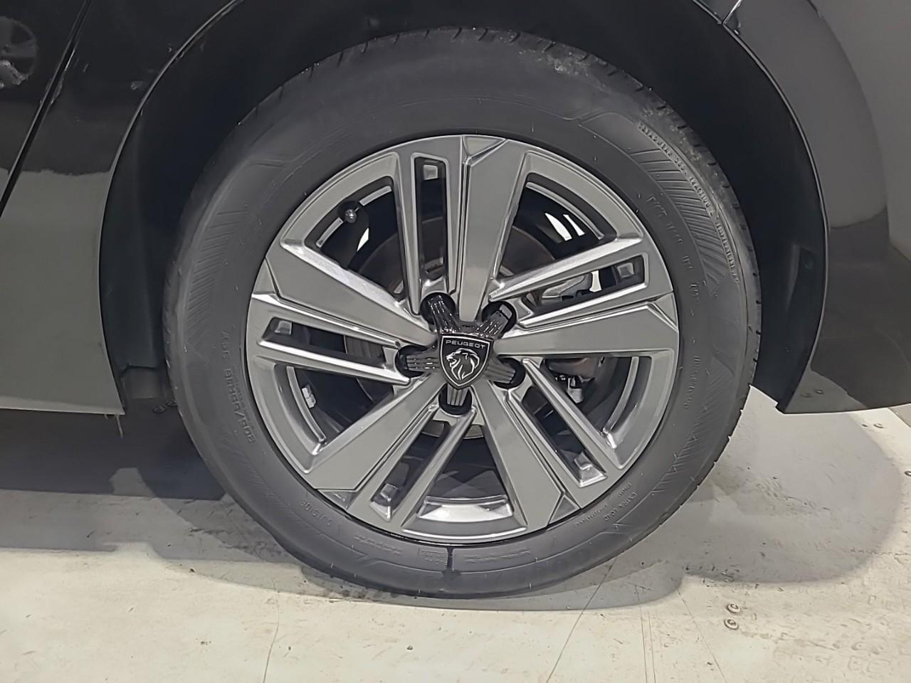 Peugeot 308 hybrid 136 e-dcs6 active pack — photo 16