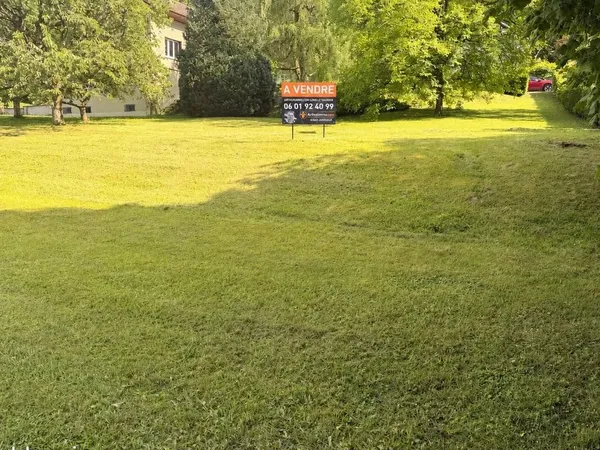 Terrain 1200 m² Montmorot