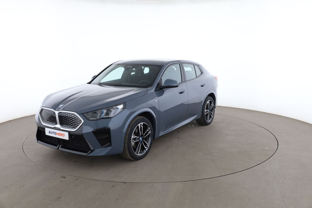 BMW iX2 eDrive20 M Sport BVA