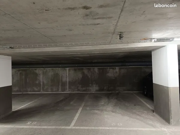 Parking gare de Clamart