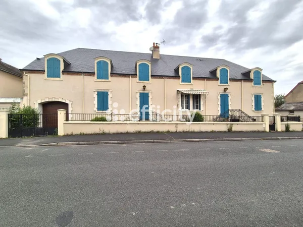 Maison 14 pièces 345 m²