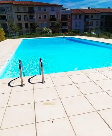 Appartement T2 piscine et ascenseur