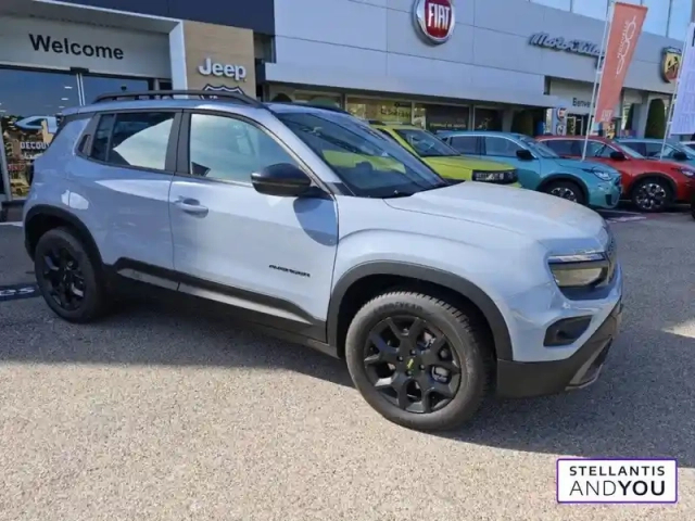 Jeep Avenger 1.2 turbo t3 145 ch bvr6 4xe — photo 32