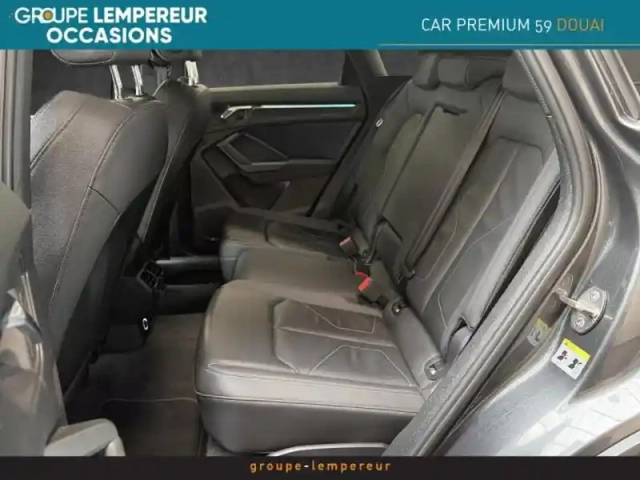 Audi Q3 35 tdi 150ch s line s tronic 7 — photo 13