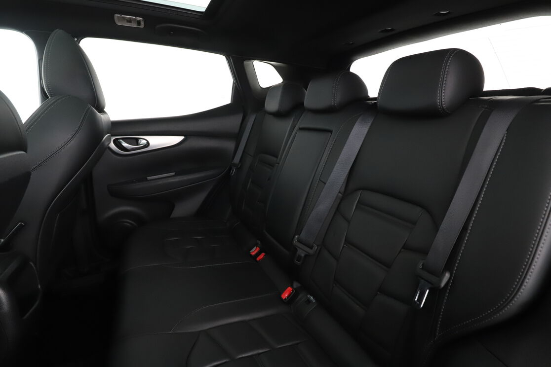 Nissan Qashqai 1.6 dCi Tekna+ Xtronic — photo 13