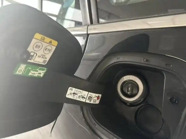 Ford Focus sw 1.0 ecoboost 125ch titanium 96g — photo 5