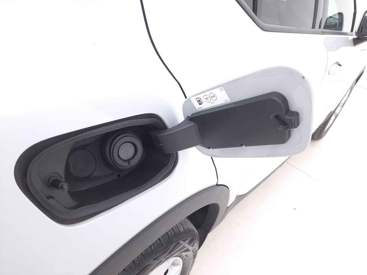 Volvo XC40 — photo 21