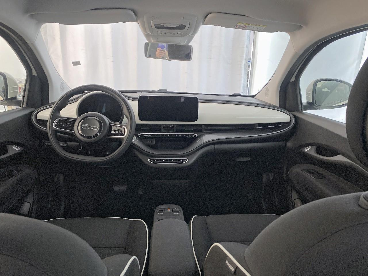 Fiat 500 e 42kwh — photo 8
