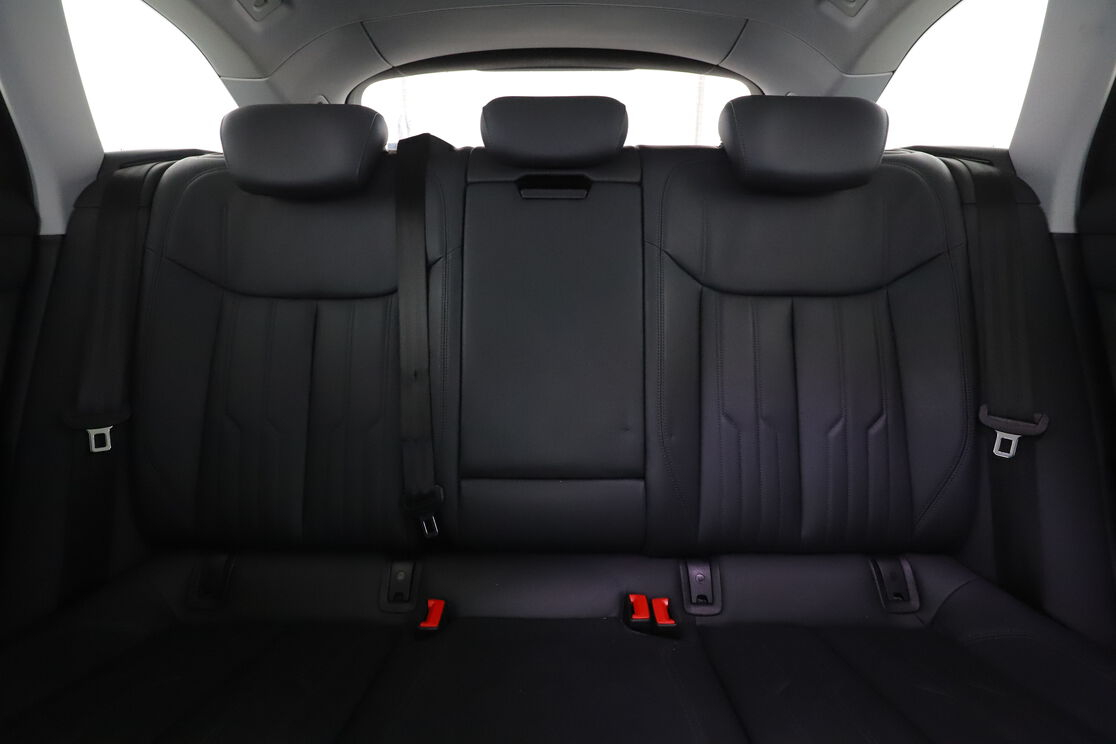 Audi A6 Avant 40 TDI Avus Extended S Tronic — photo 14